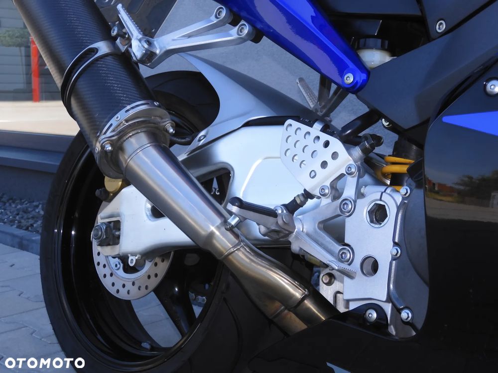 Honda CBR - 23