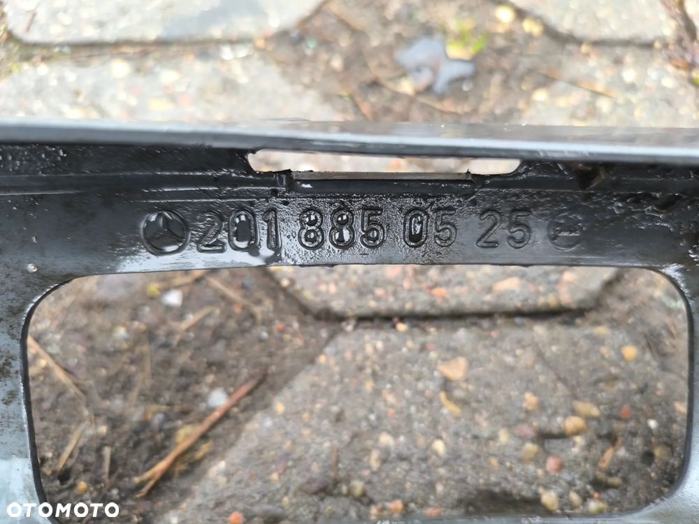 zderzak przód mercedes 190 W201 - 9