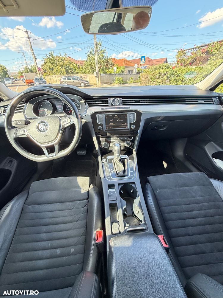 Volkswagen Passat 2.0 TDI DSG Highline - 5