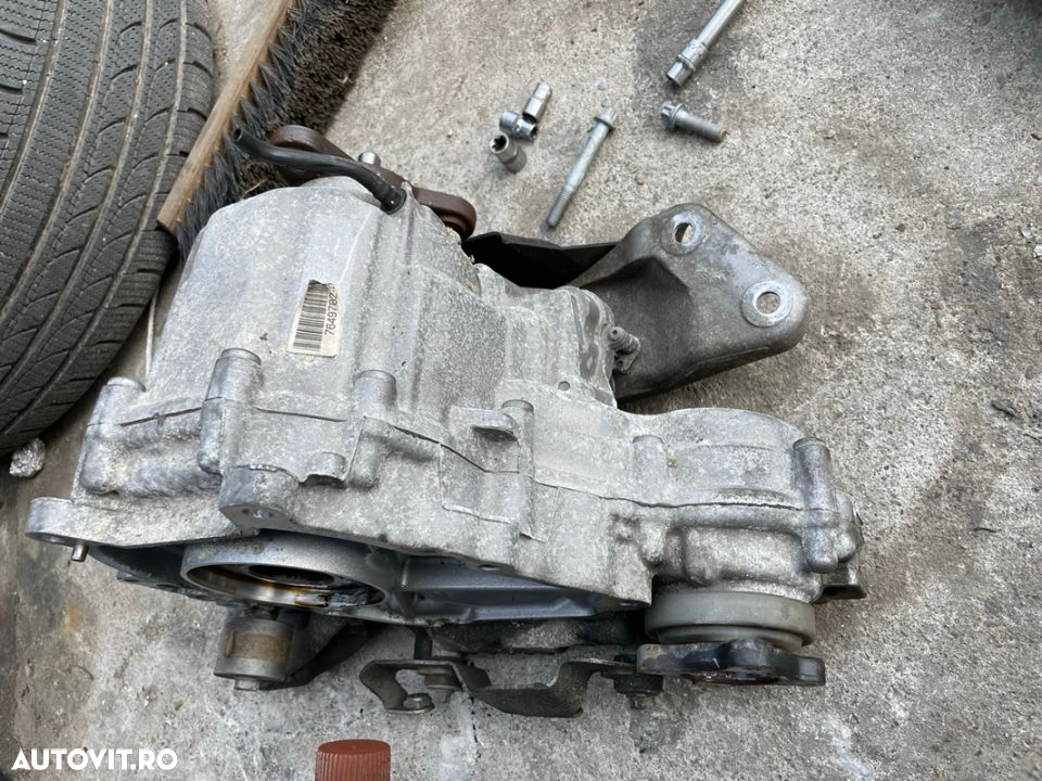 cutie de viteza automata GA8HP70Z — AWD 8HP70X bmw 44 biturbo 450hp 750xi F01 F02 550xi F10 F11 650xi Gran coupe F06 F12 F13 8HP70X xdrive 7646027.8615278.8648674.8637839.8648675.8680411.8684801.8487255.8742502 transfer diferențial central 4x4 benzina N63B44 - 7