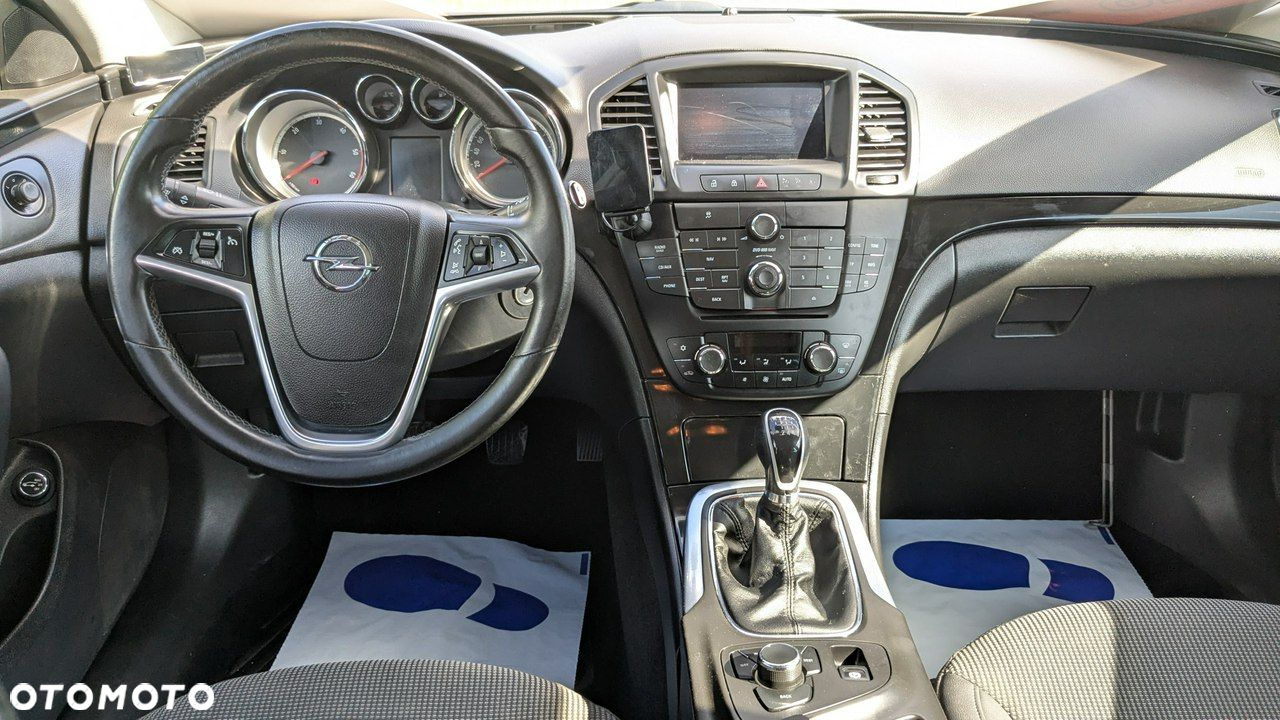 Opel Insignia - 24