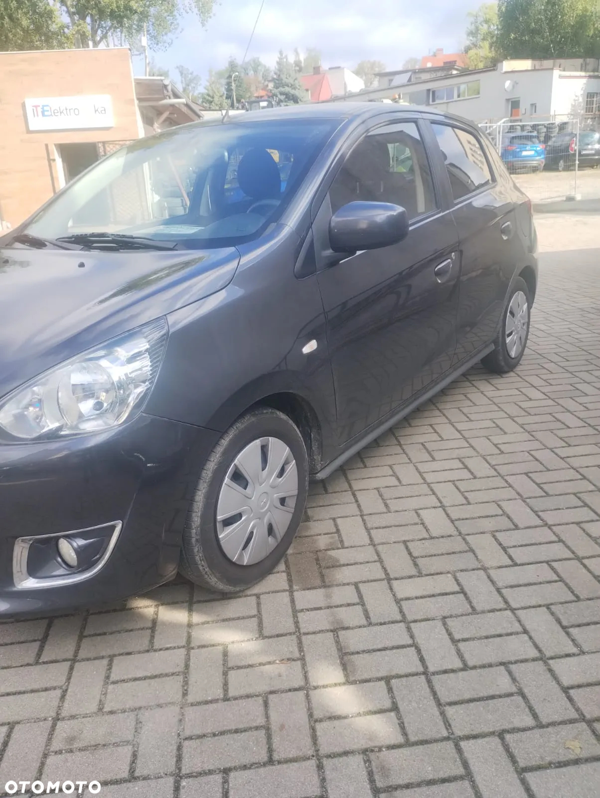 Mitsubishi Space Star 1.2 AS&G Intense - 4