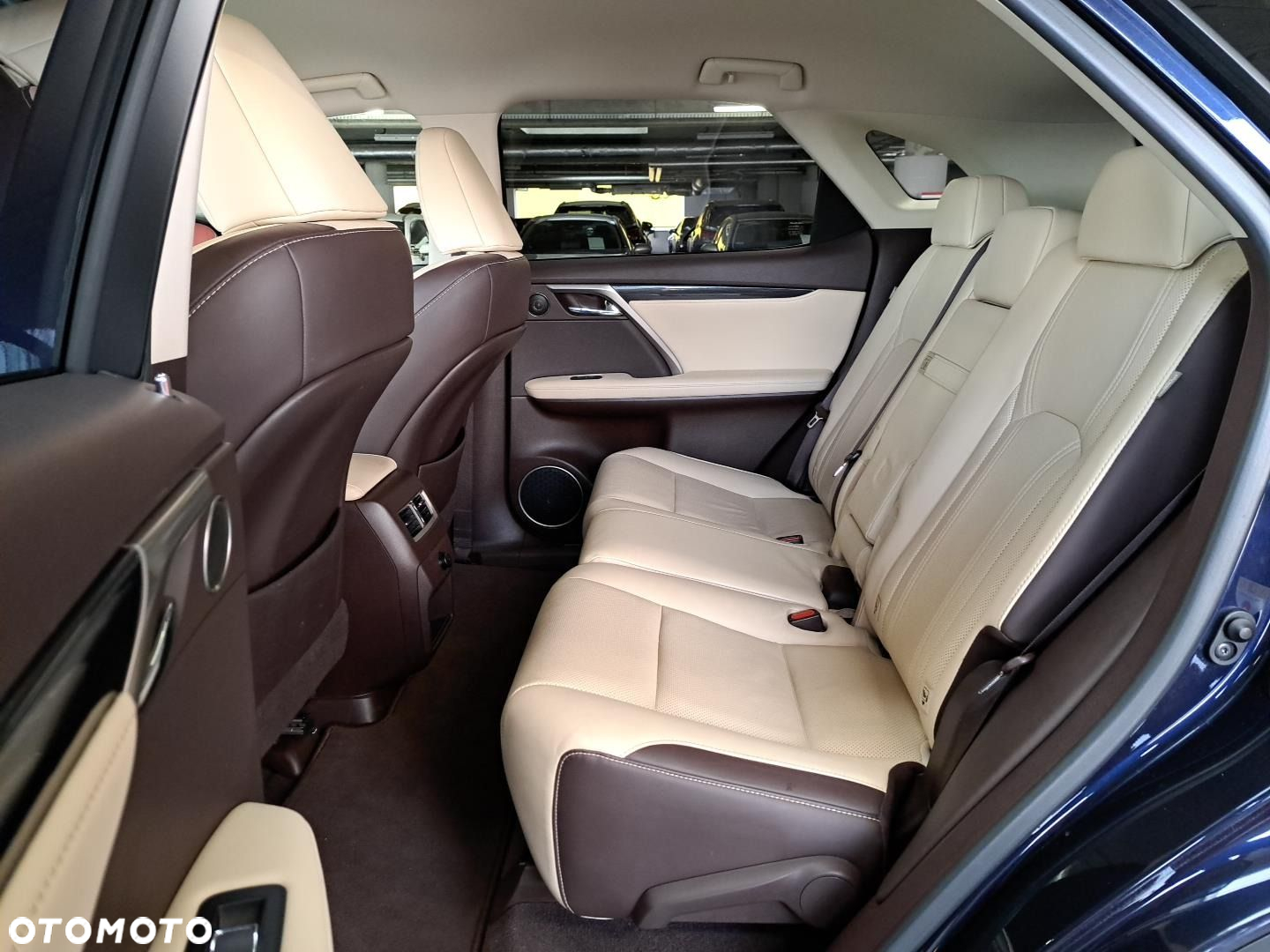 Lexus RX - 11