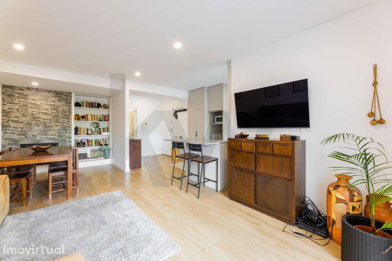 Apartamento T2 remodelado com garagem fechada em Nogueiró e Tenões, Br - Grande imagem: 3/23