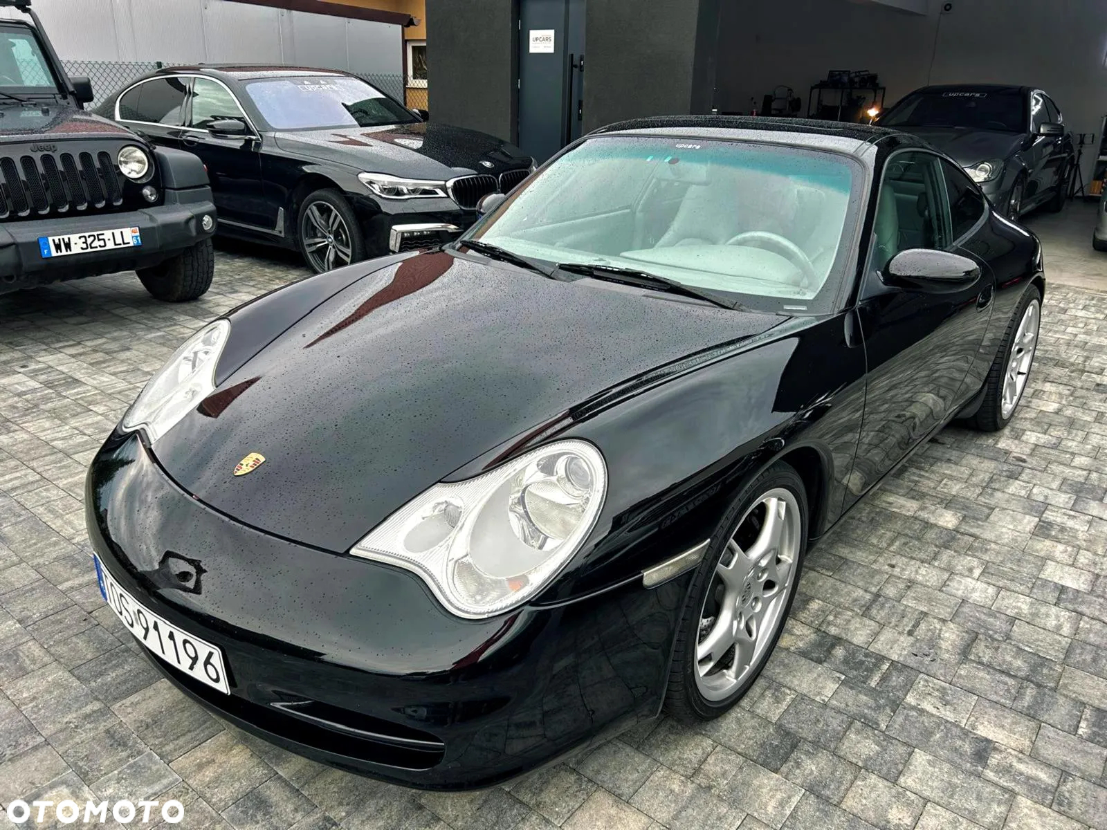 Porsche 911 Carrera - 21