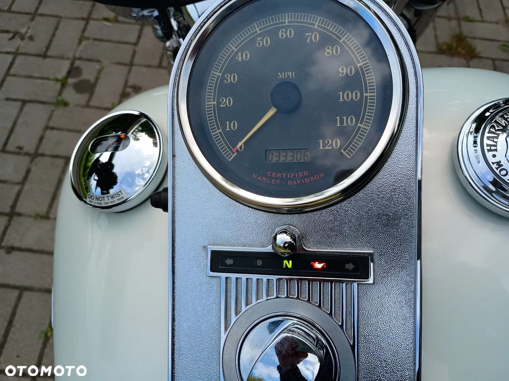 Harley-Davidson Touring Road King - 10
