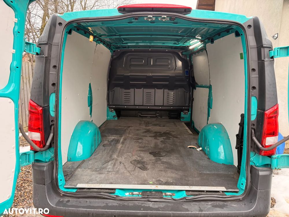 Mercedes-Benz Vito Compact 114 CDI 136CP RWD 9AT Base - 17