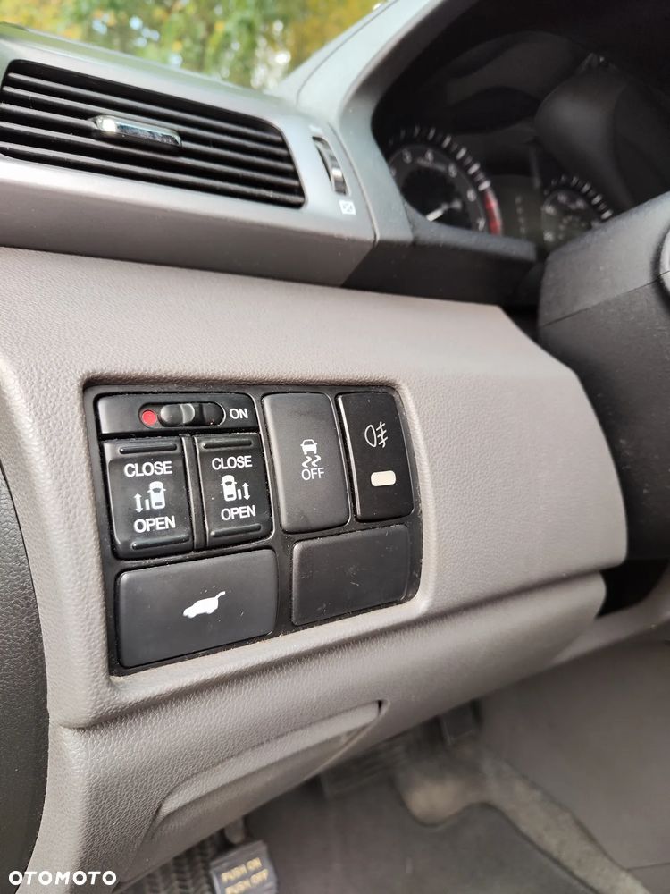 Honda Odyssey - 12