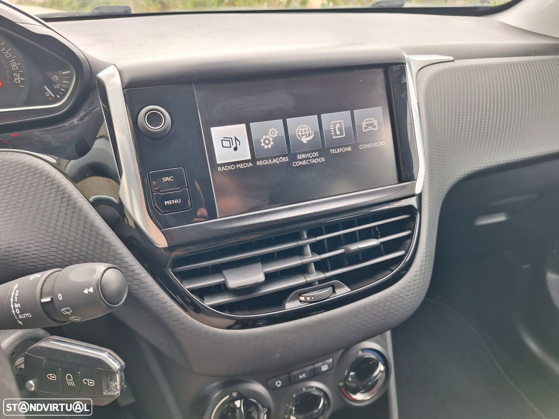 Peugeot 208 1.2 PureTech Style - 29