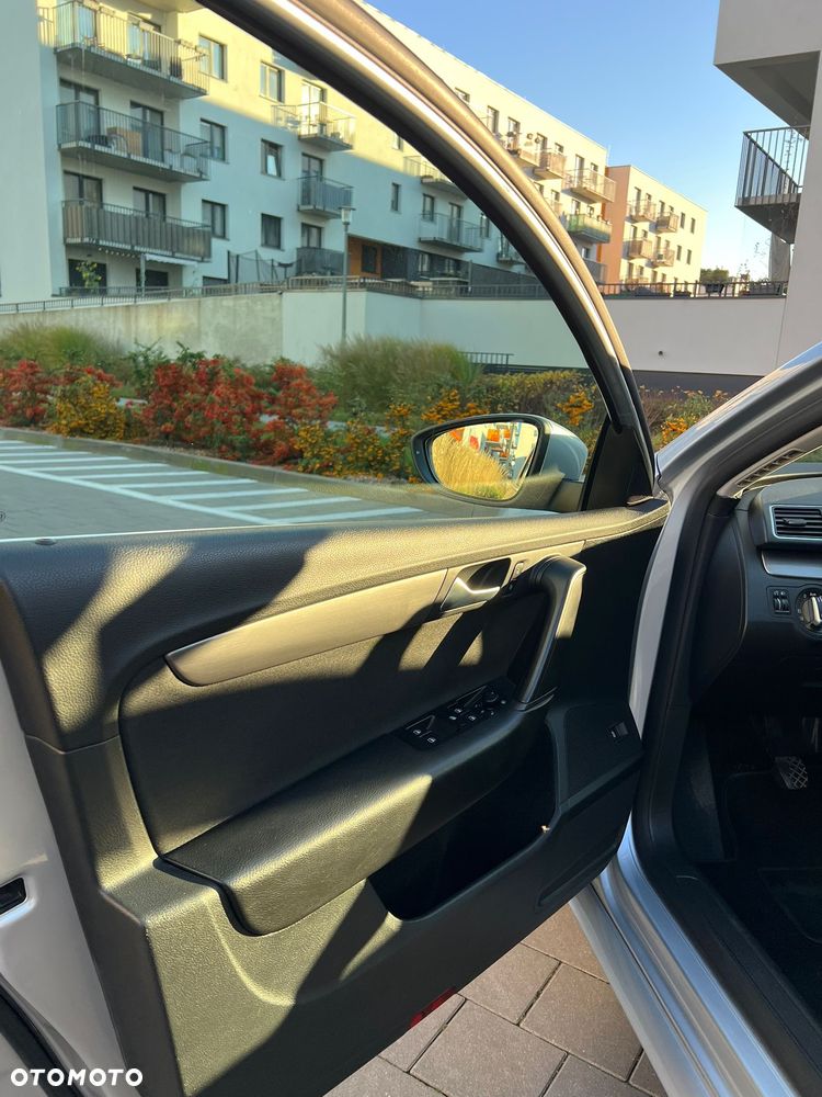 Volkswagen Passat Variant 1.4 TSI BlueMotion Technology Comfortline - 24