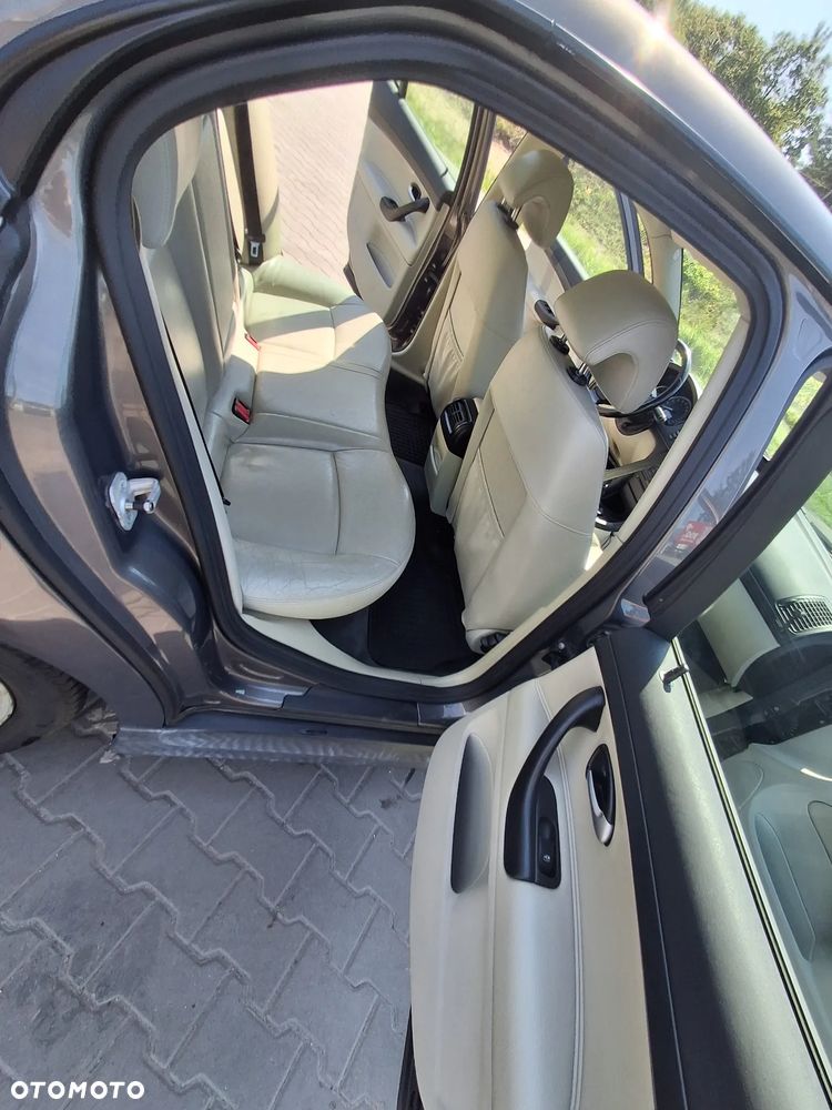 Saab 9-3 - 12