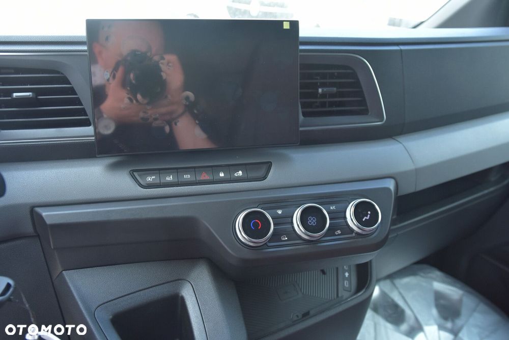 Renault Master Furgon L2H2 170KM Automat AT9 - 18