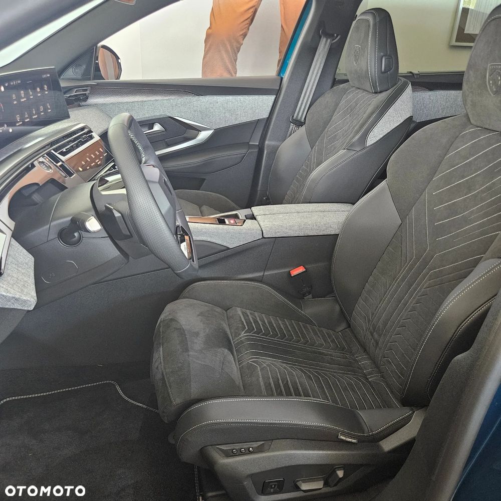 Peugeot 5008 1.2 PureTech mHEV GT S&S e-DCS6 - 17