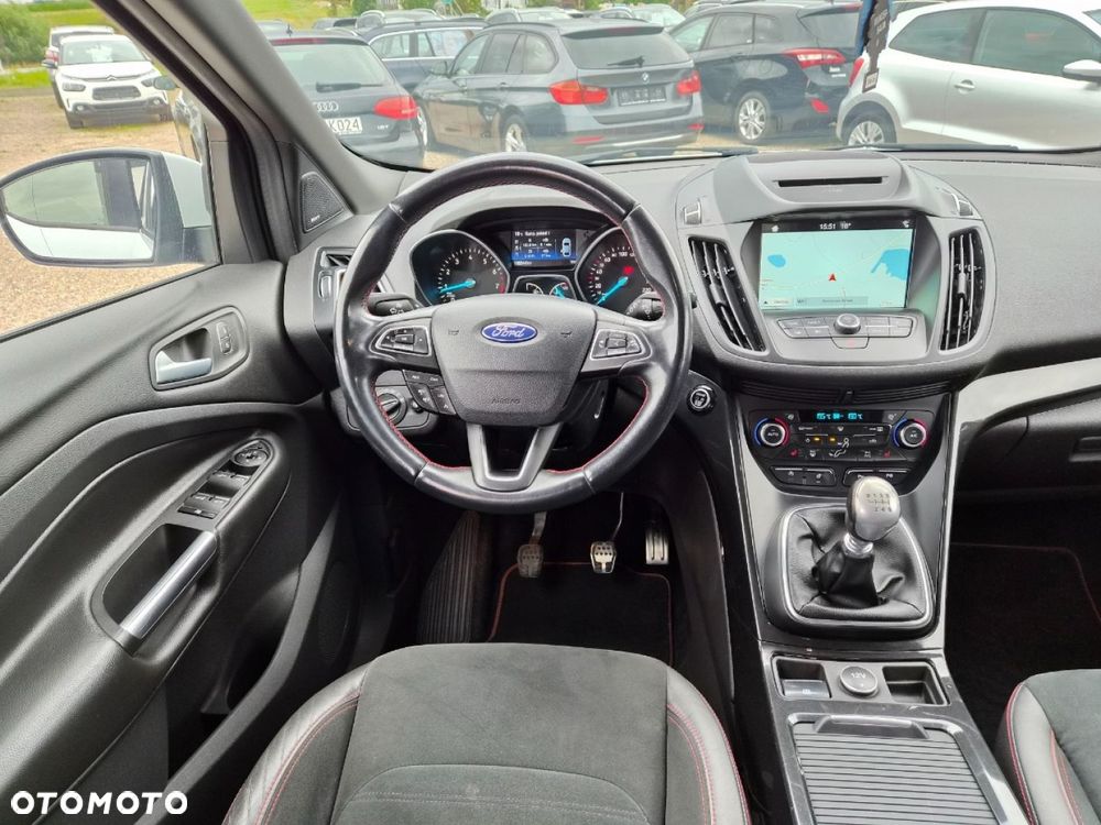 Ford Kuga 1.5 EcoBoost 2x4 ST-Line - 14