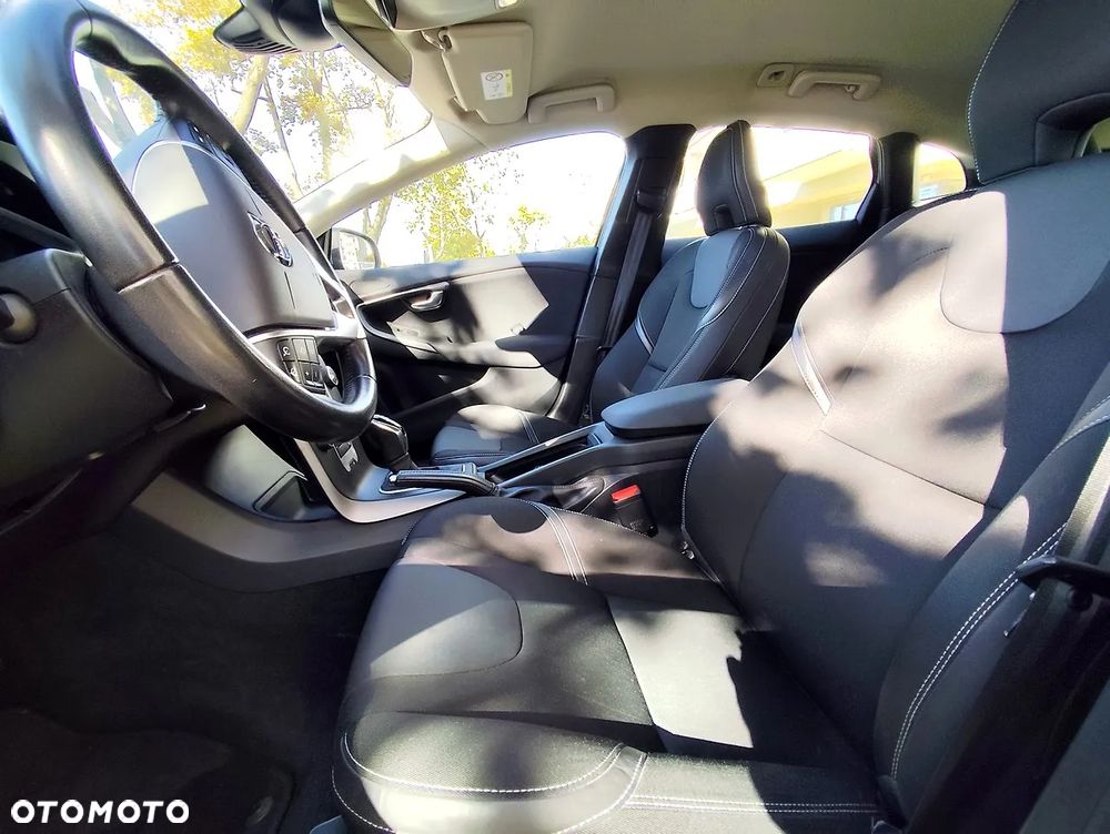 Volvo V40 D3 Drive-E Momentum - 7