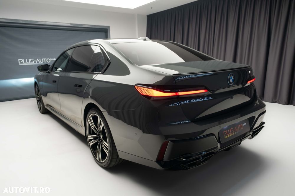 BMW M7 M760e xDrive AT PHEV - 16