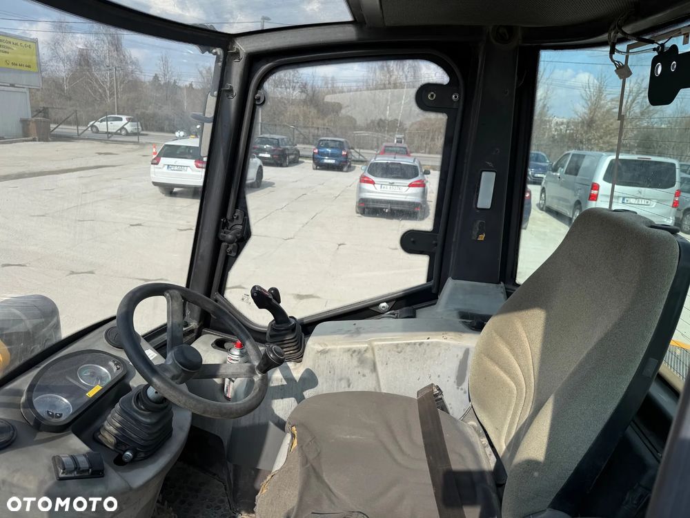 Mecalac AX850 / 6 ton / Krokodyl / Widły - 17