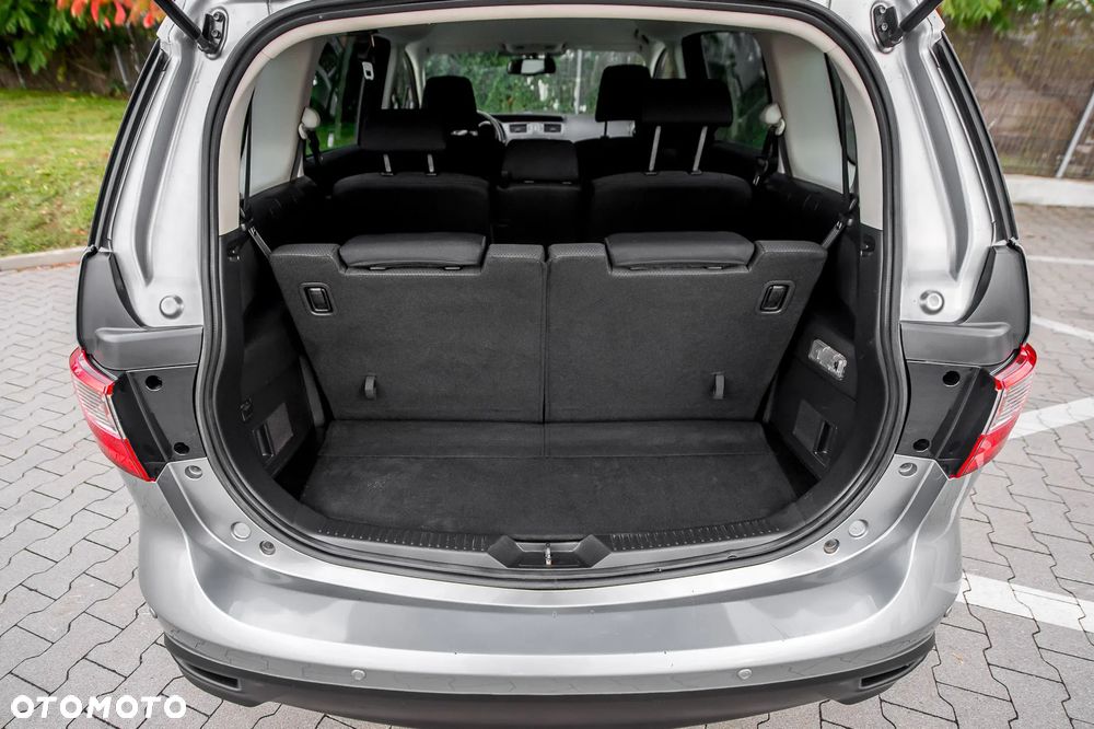 Mazda 5 - 35