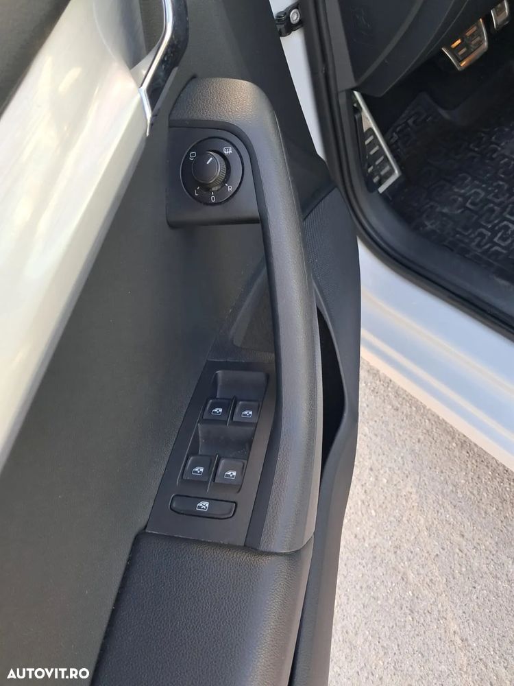 Skoda Octavia Combi Diesel 1.6 TDI DSG Ambition - 13