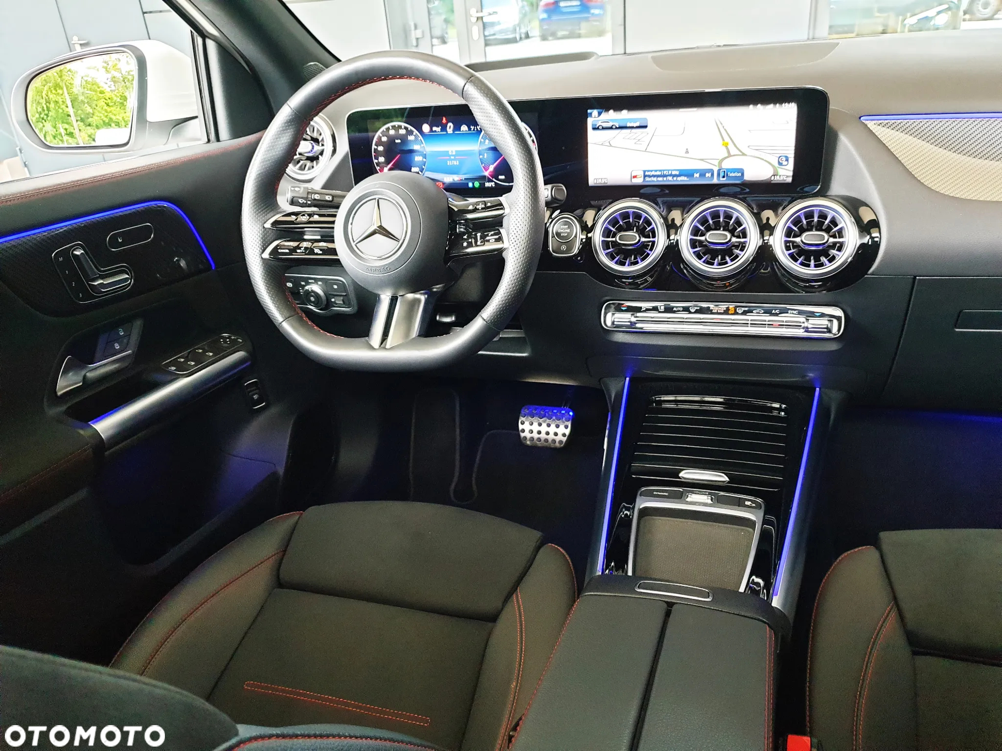 Mercedes-Benz GLA 200 AMG Line - 10