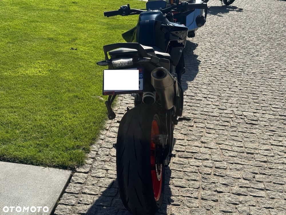 KTM DUKE 890 - 12