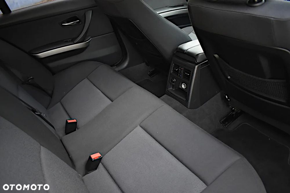 BMW Seria 3 - 25
