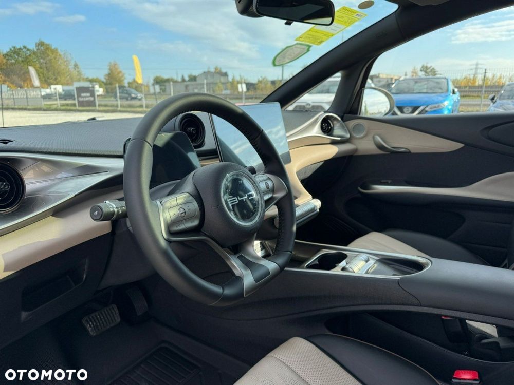 BYD Dolphin Active - 10