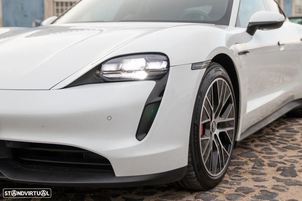 Porsche Taycan 4S Bateria Performance Plus - 23