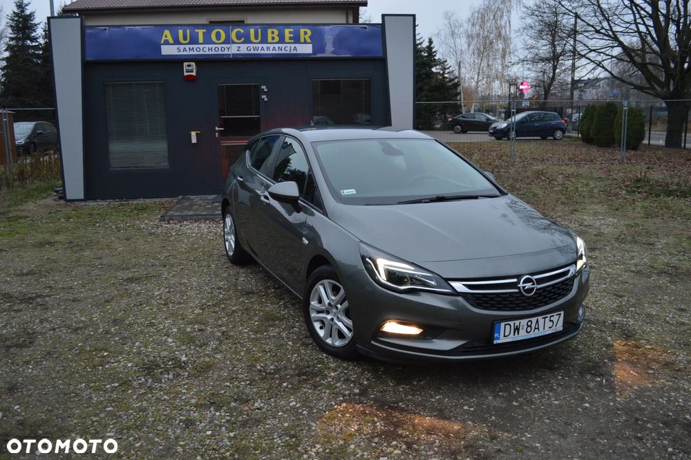 Opel Astra 1.4 T Enjoy - 1
