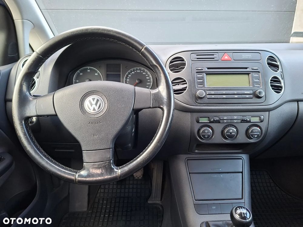 Volkswagen Golf - 13