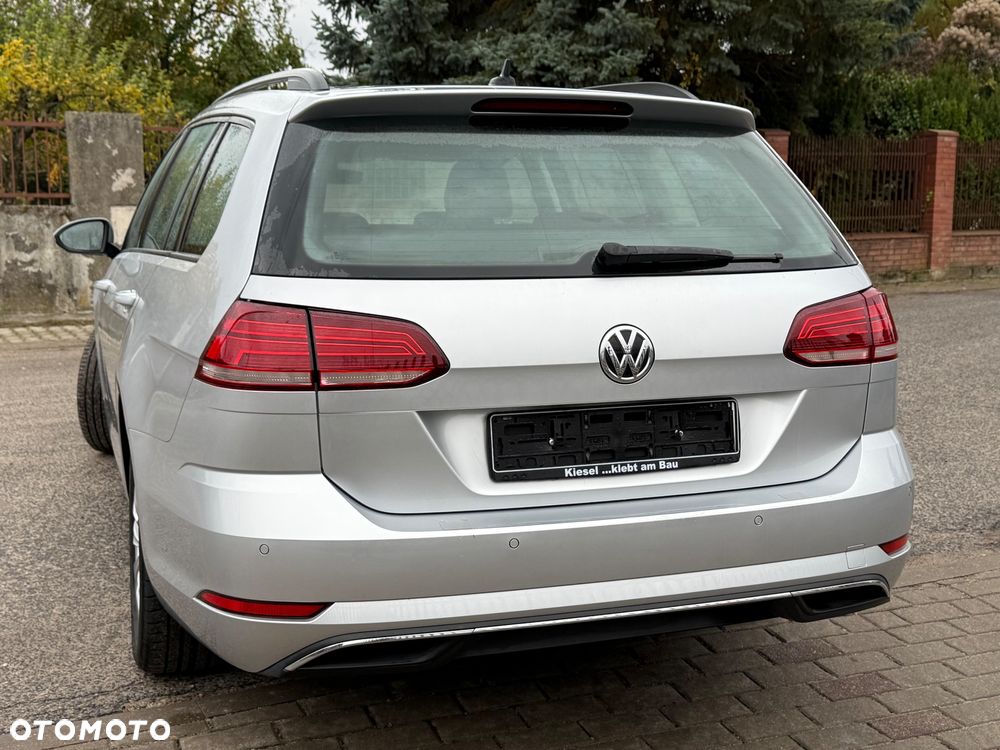 Volkswagen Golf 2.0 TDI BlueMotion Technology DSG Highline - 4
