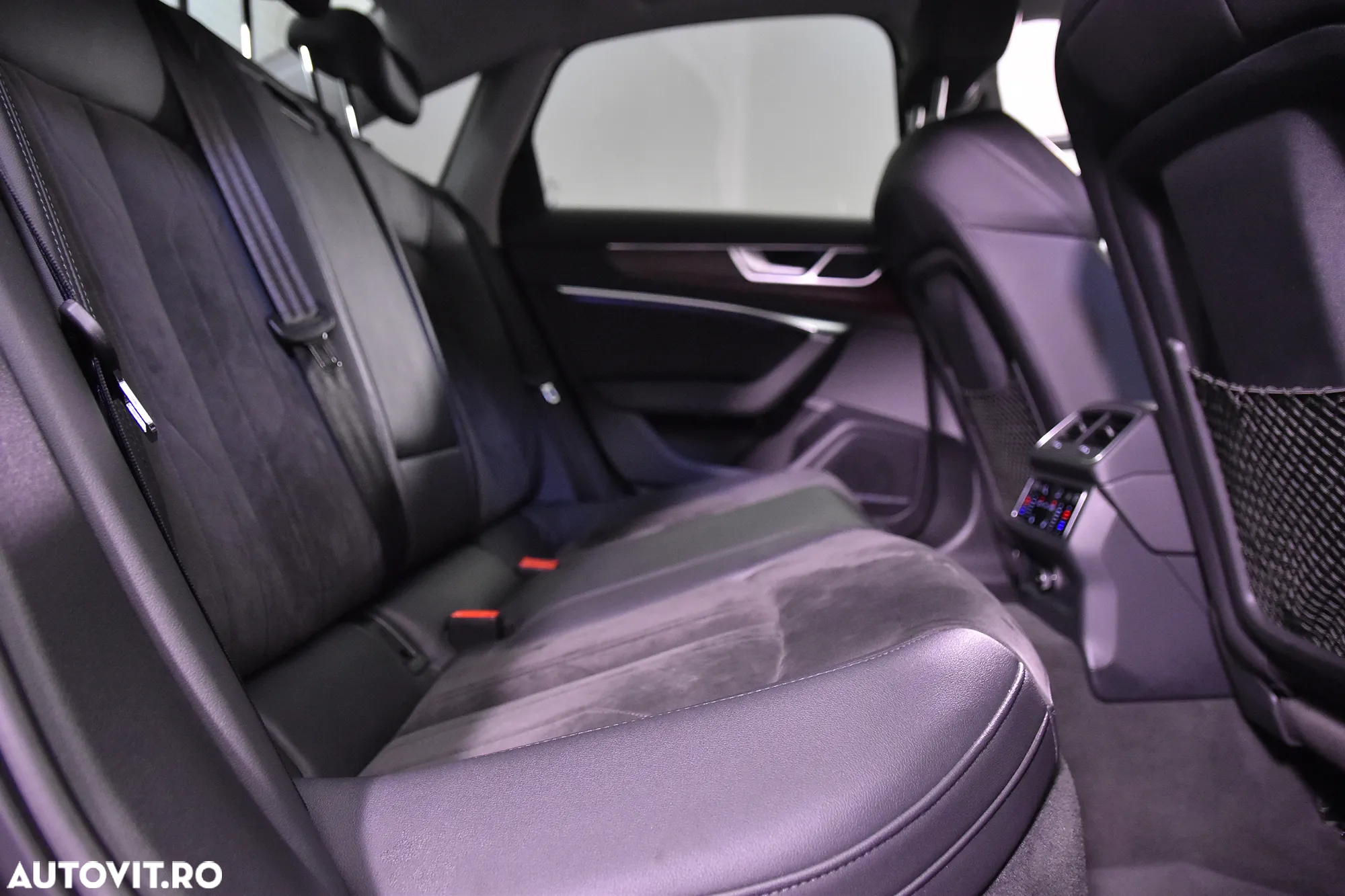 Audi A6 - 12