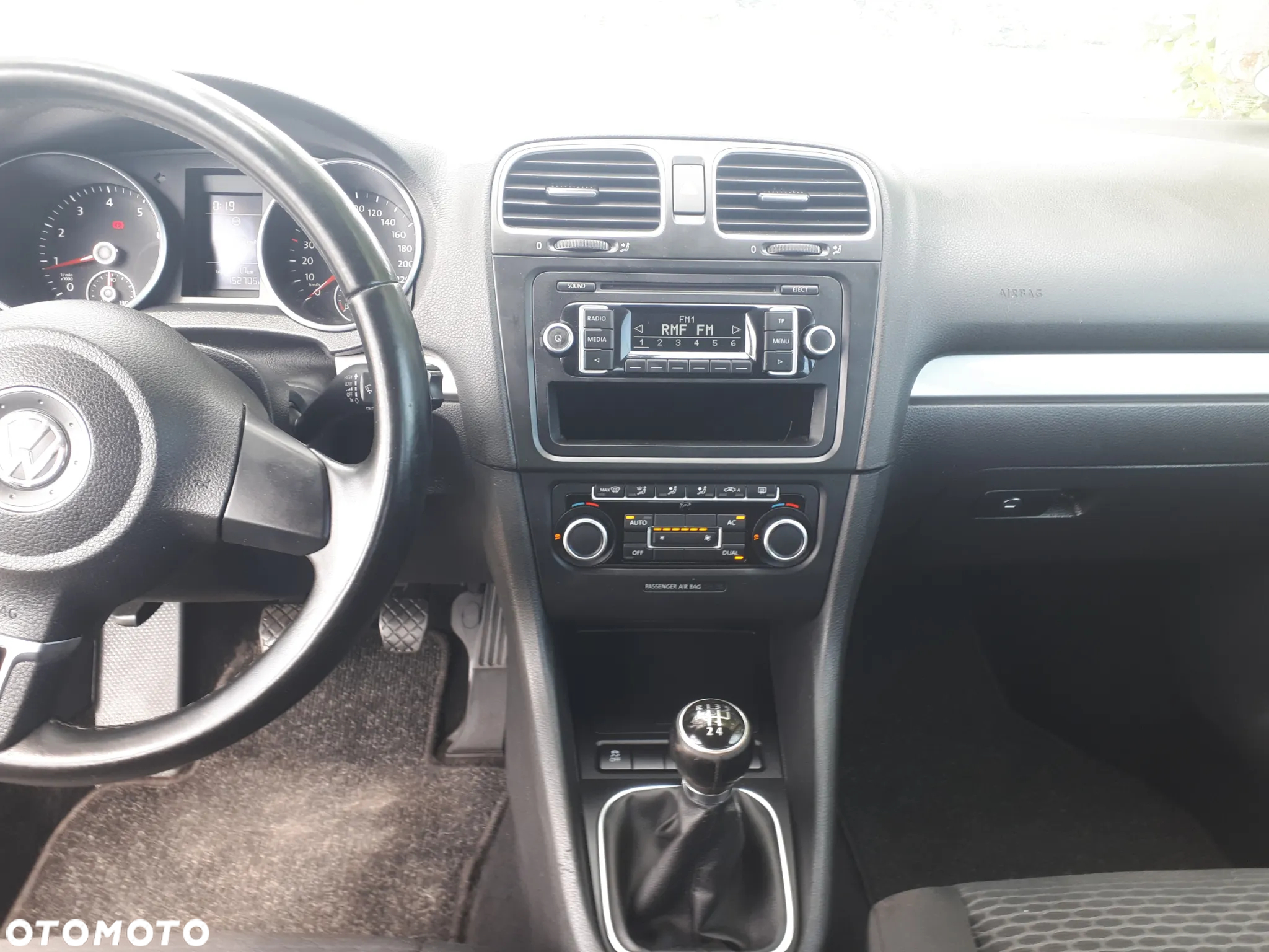 Volkswagen Golf - 10