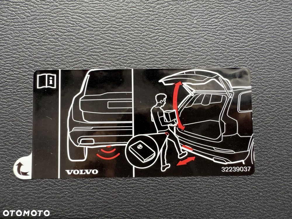 Volvo XC 40 - 25