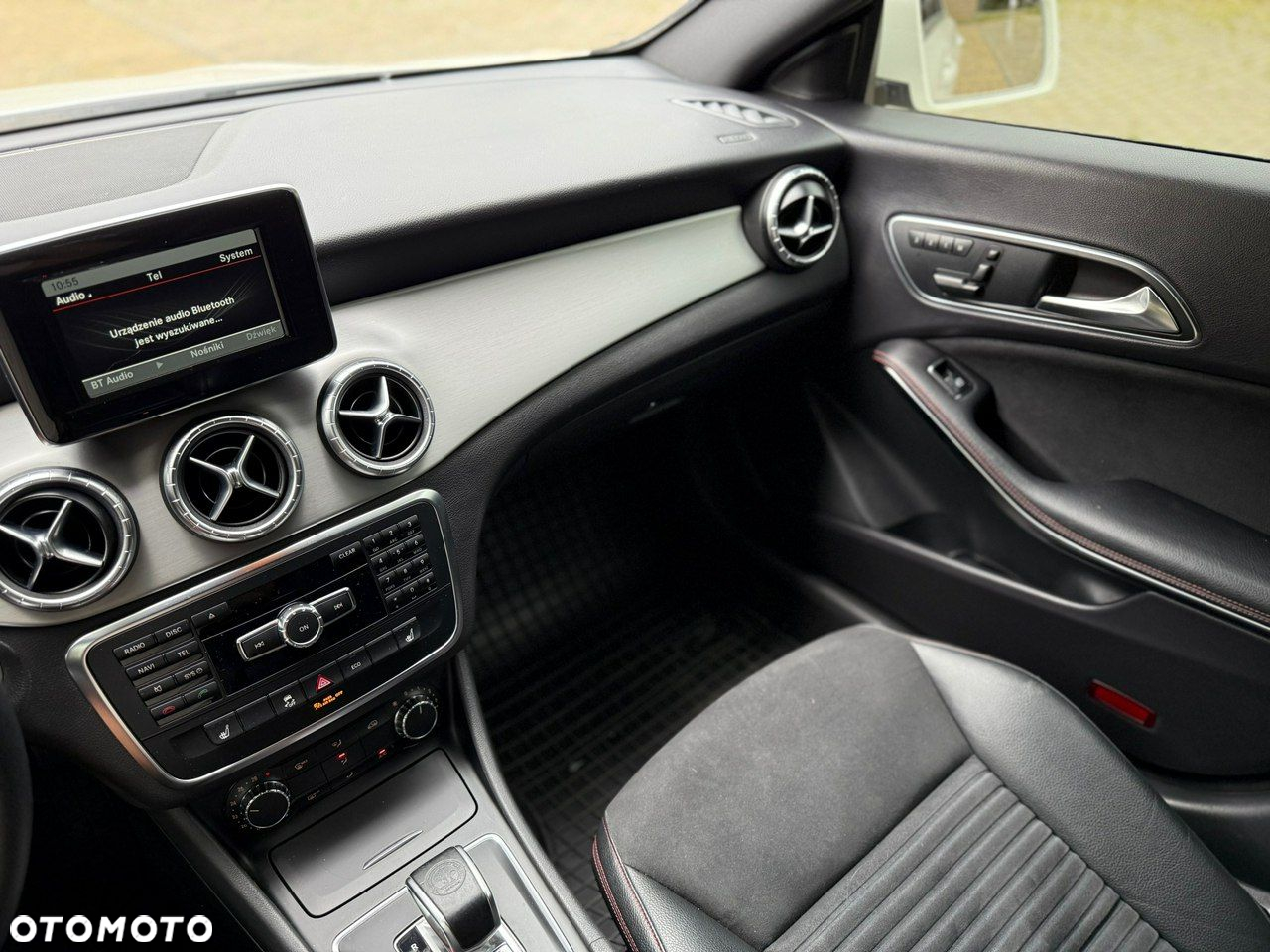 Mercedes-Benz CLA 45 AMG 4-Matic - 32