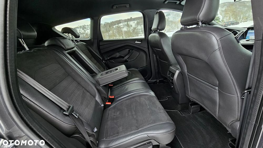 Ford Kuga 2.0 TDCi 4x2 ST-Line - 25