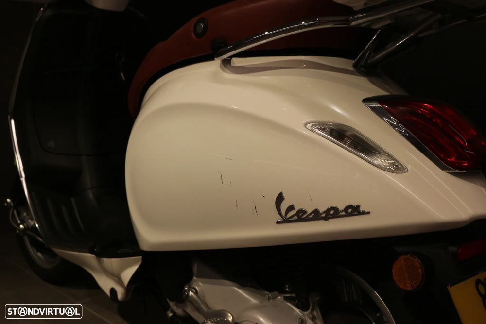 Vespa Primavera 50 2T - 4