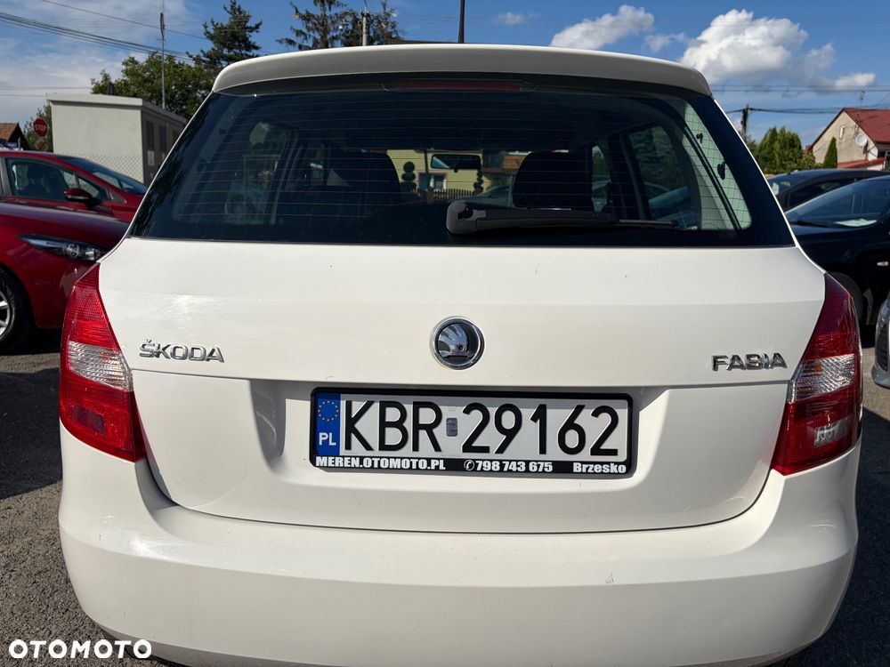 Skoda Fabia 1.2 HTP Ambition - 6