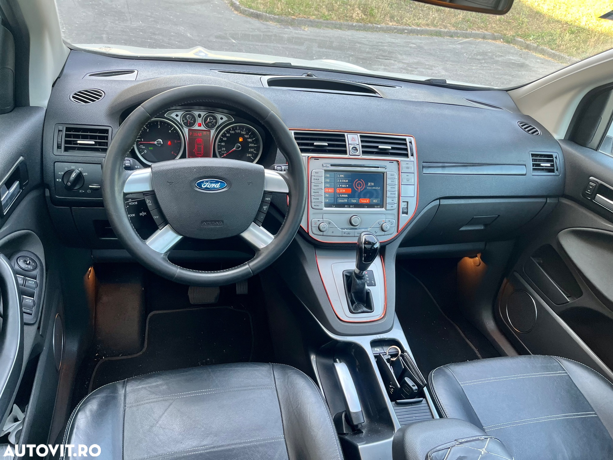 Ford Kuga 2.0 TDCi 4WD Powershift Titanium - 9