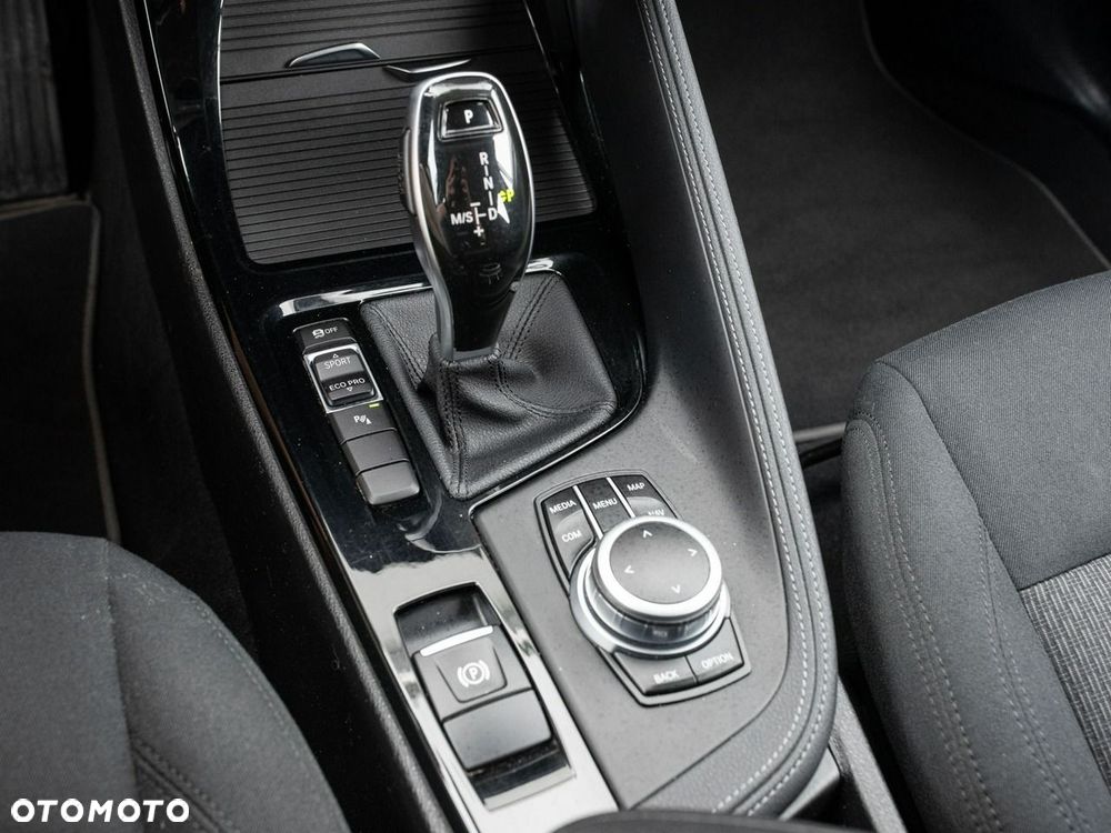 BMW X2 sDrive18i Advantage - 16
