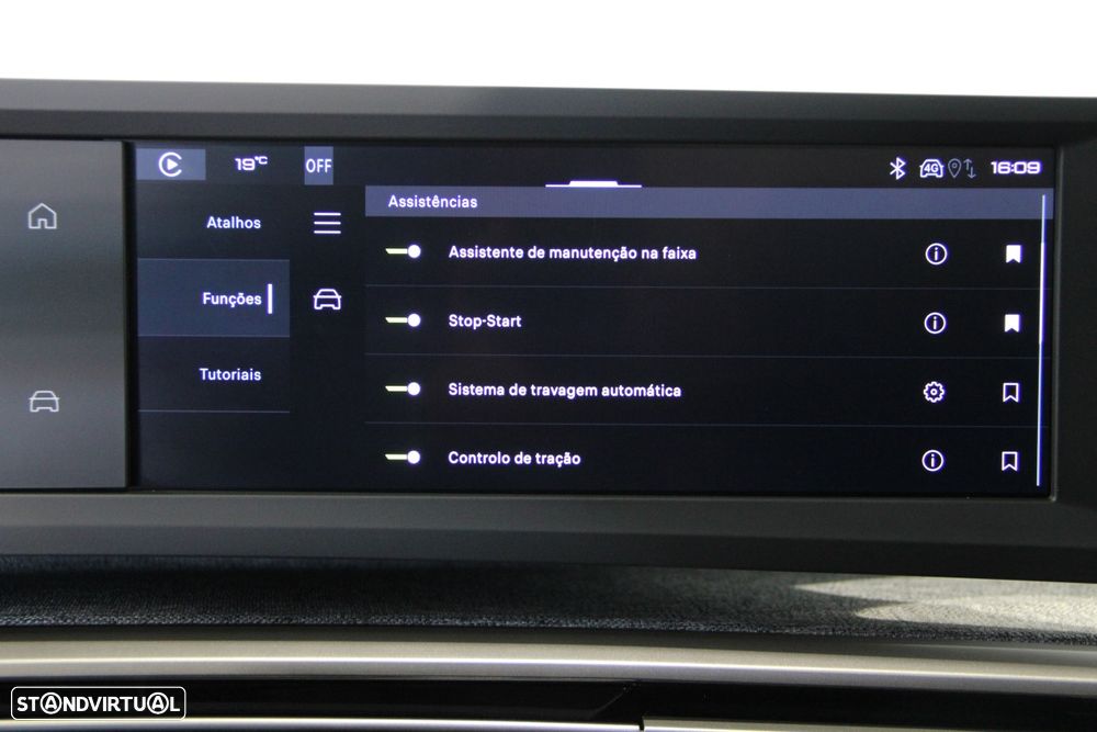 Peugeot 5008 1.2 Hybrid Allure e-DCS6 - 19