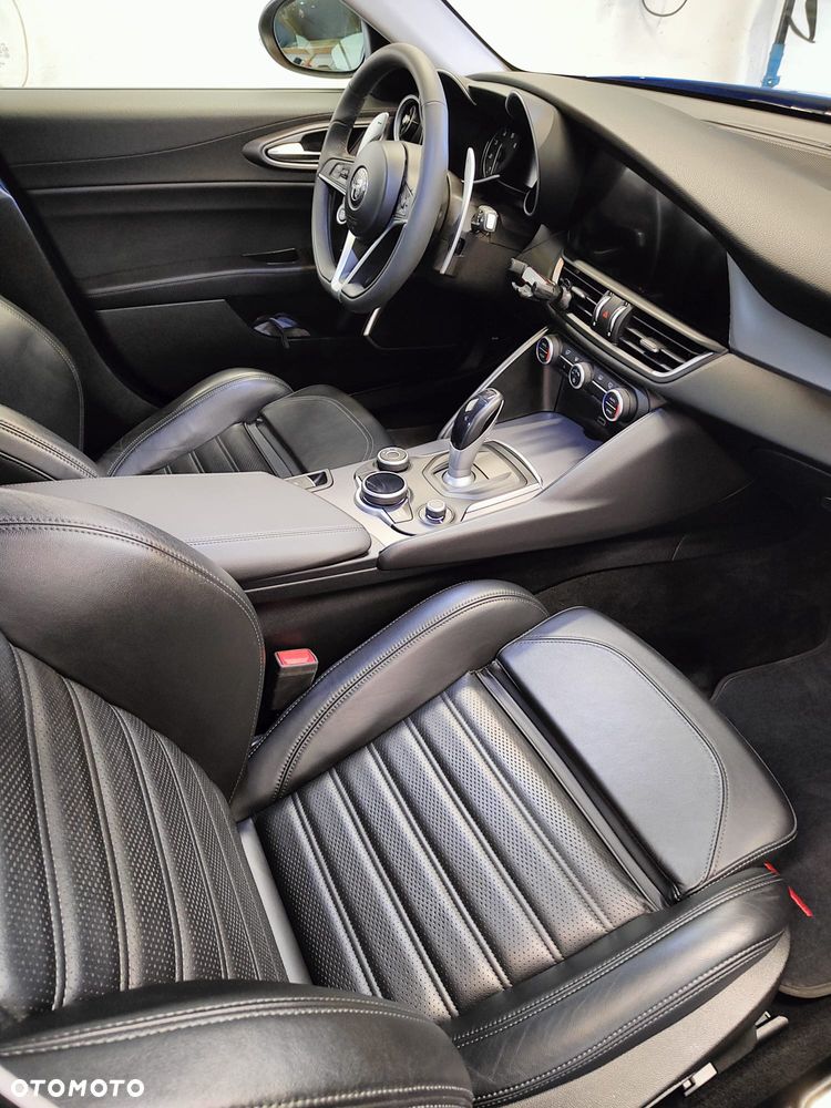 Alfa Romeo Giulia 2.0 Turbo Veloce Q4 - 30