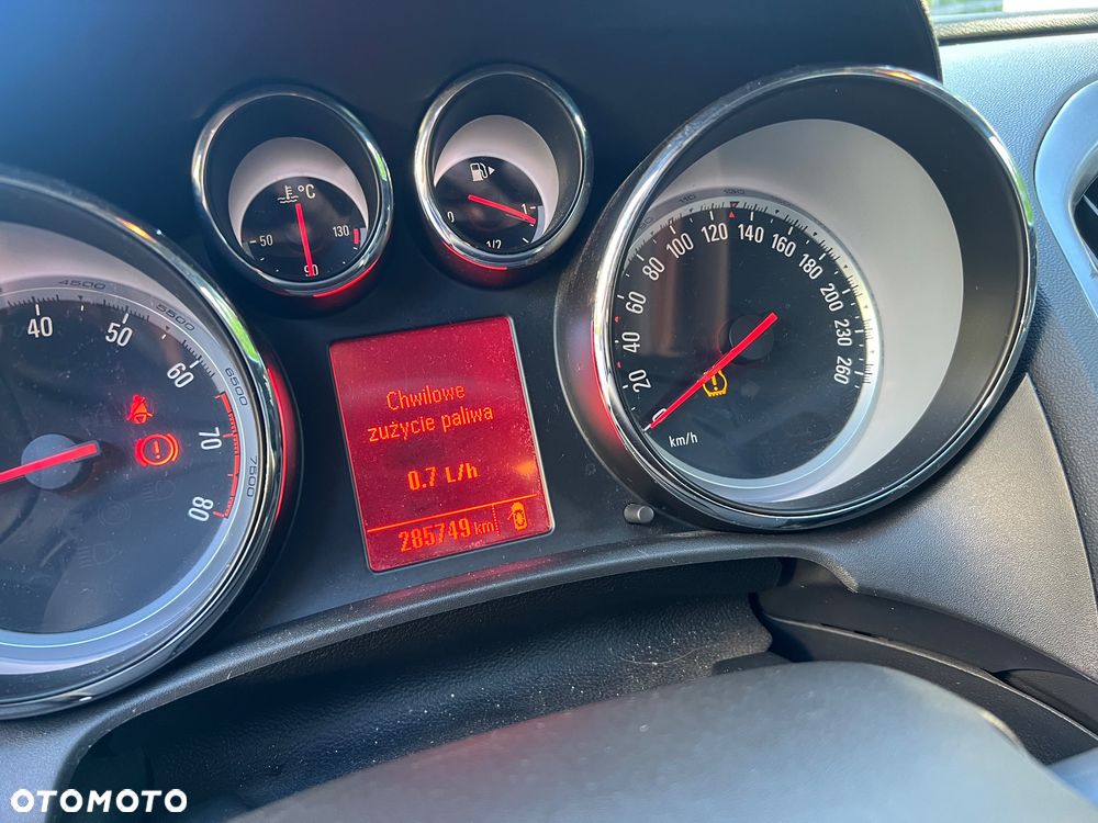Opel Astra 1.4 T Cosmo S&S - 23