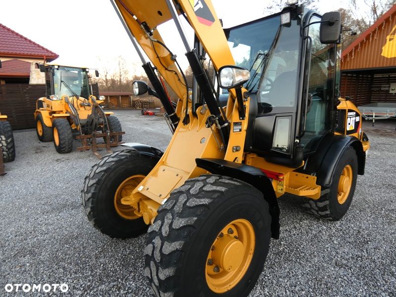 Caterpillar CAT 906H2 Z Niemiec / Ładny Stan / 5.958mtg / kilka sztuk / - 32