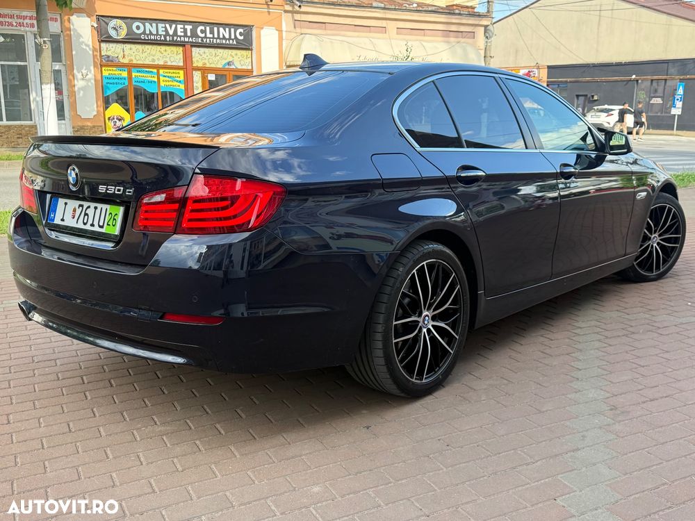 BMW Seria 5 530d xDrive Aut. - 2