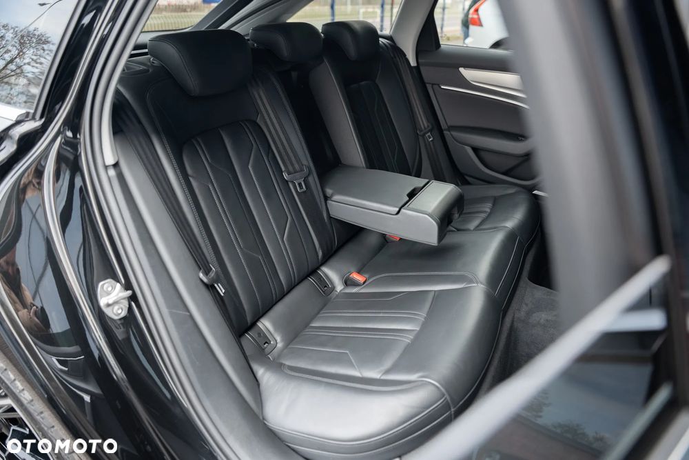 Audi A6 Avant 40 TDI quattro S tronic sport - 35