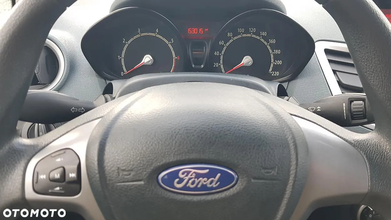 Ford Fiesta 1.25 Ambiente - 27