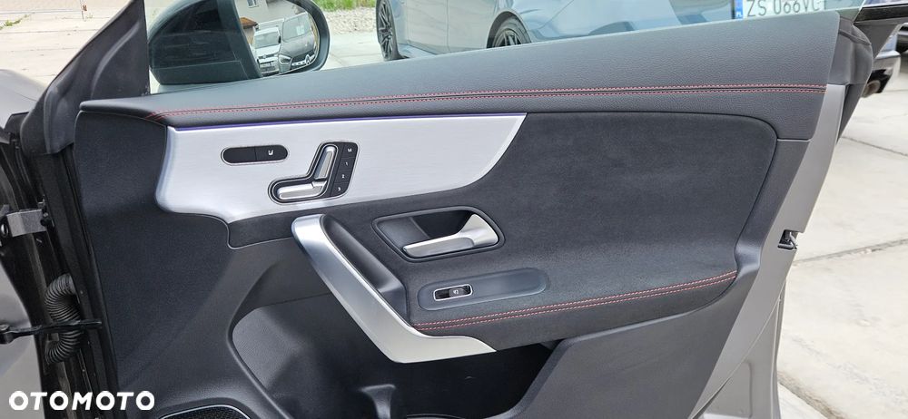 Mercedes-Benz CLA 250 AMG Line 7G-DCT - 11