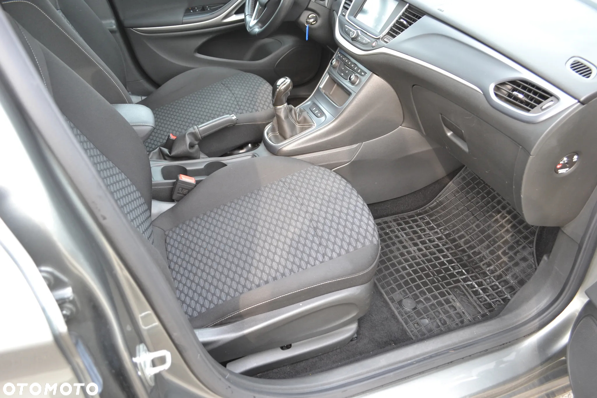 Opel Astra 1.6 D (CDTI) Start/Stop Sports Tourer Edition - 17