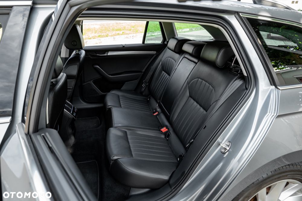 Skoda Superb 2.0 TDI 4x4 L&K DSG - 21